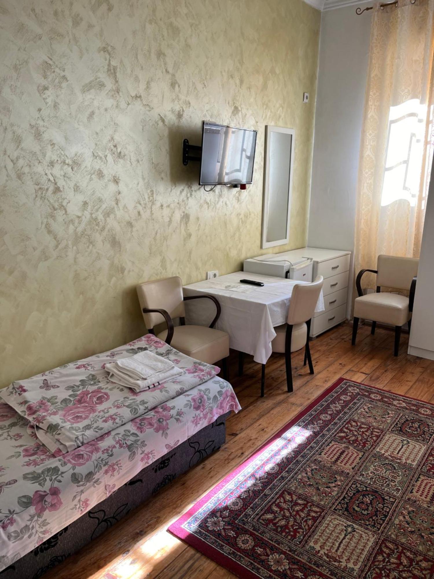 Sobe Sa Sopstvenim Kupatilom Private Rooms Bathroom In Center 诺威萨 外观 照片